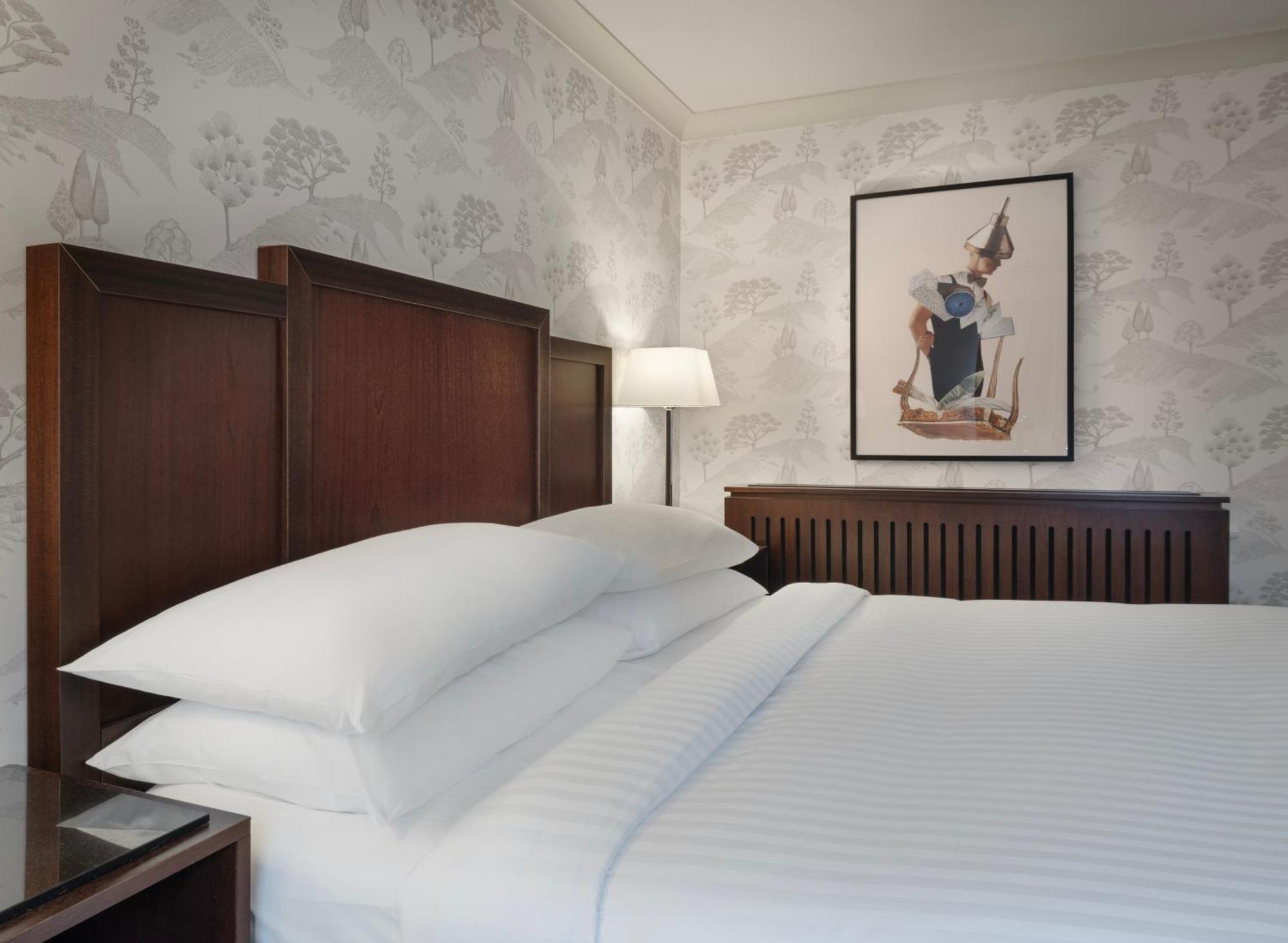 Delta Hotels By Marriott Breadsall Priory Country Club Дерби Экстерьер фото
